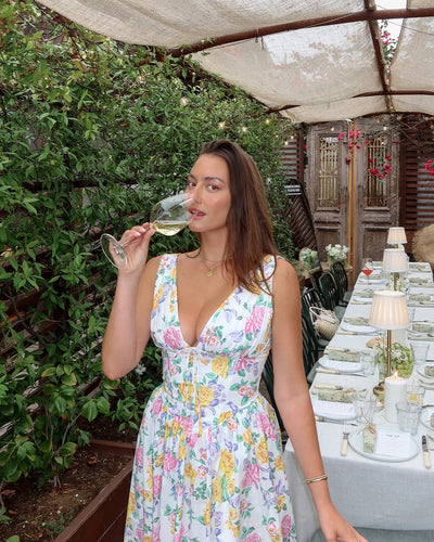 Aeliana - Elegant Flattering Summer Dress